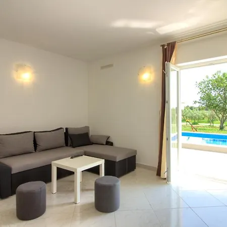 Villa Charming Seve With Private Pool In