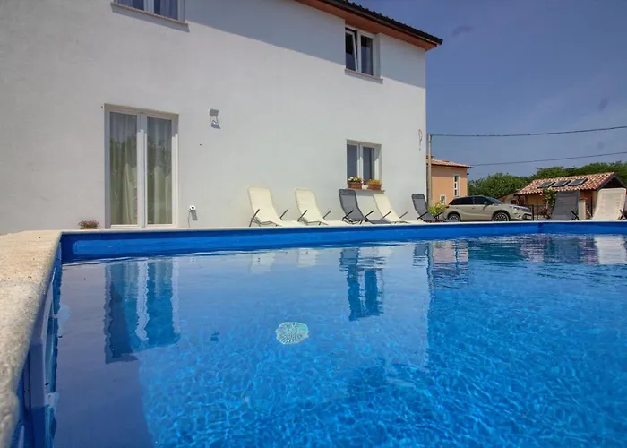 Villa Charming Seve With Private Pool In